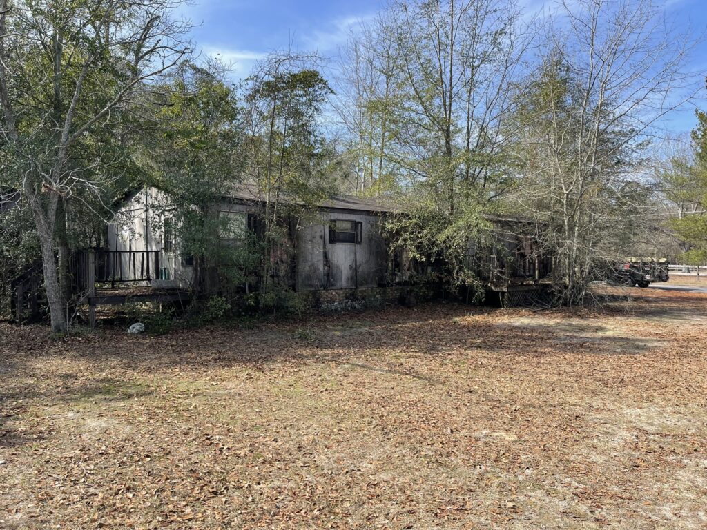 Abandoned mobile home before removal in New Ellenton South Carolina